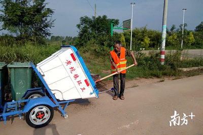 南雄新景 保潔電動(dòng)車開(kāi)進(jìn)村，垃圾清運(yùn)革新助力農(nóng)村人居環(huán)境大變樣